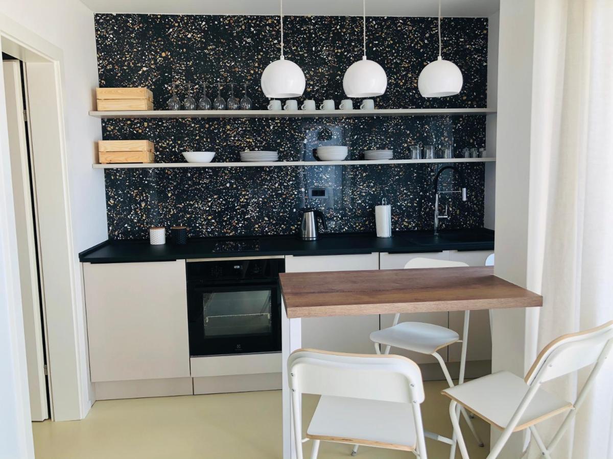 Apartman Meghan Novi Vinodolski Exterior foto